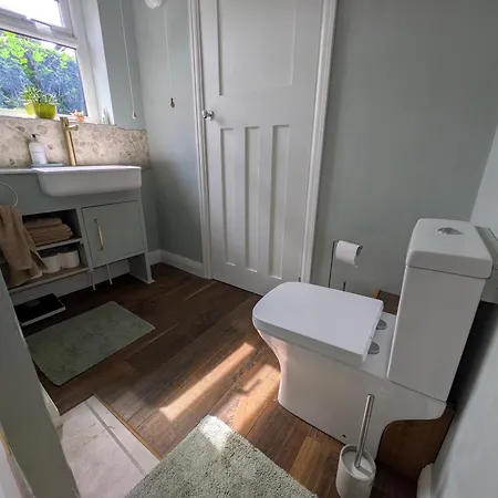Cherry View House 3 Bed Garden Parking Sleeps 8 בית נופש בריסטול