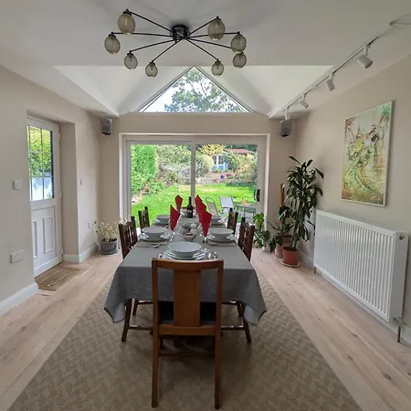 Cherry View House 3 Bed Garden Parking Sleeps 8 *