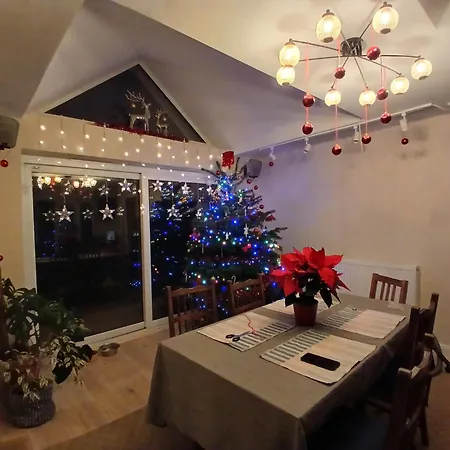 Cherry View House 3 Bed Garden Parking Sleeps 8 בריסטול