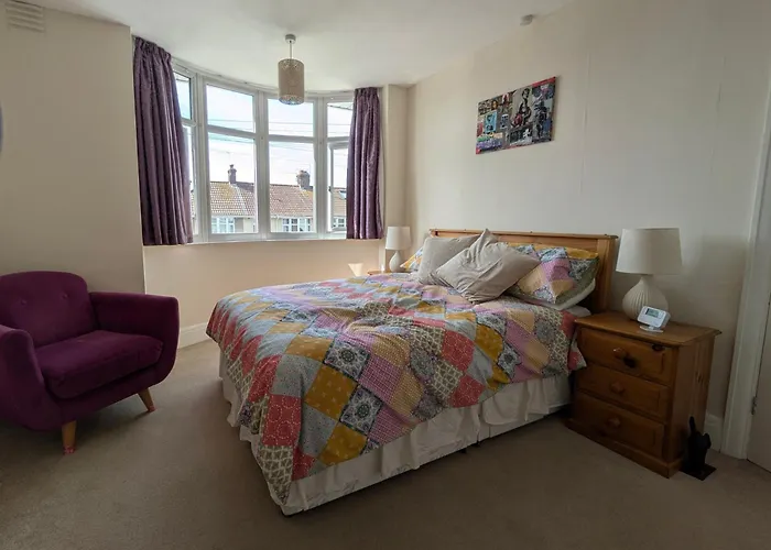 Cherry View House 3 Bed Garden Parking Sleeps 8