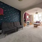 Сasa de vacaciones Cherry View House 3 Bed Garden Parking Sleeps 8 Bristol