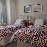 Cherry View House 3 Bed Garden Parking Sleeps 8 Сasa de vacaciones Bristol