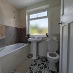 Сasa de vacaciones Cherry View House 3 Bed Garden Parking Sleeps 8 *
