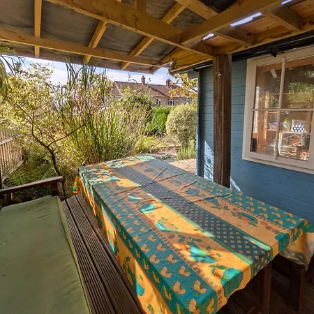 Ferienhaus Cherry View House 3 Bed Garden Parking Sleeps 8 *