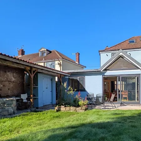 Cherry View House 3 Bed Garden Parking Sleeps 8 Ferienhaus