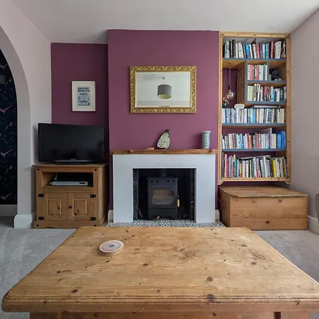 Ferienhaus Cherry View House 3 Bed Garden Parking Sleeps 8 *