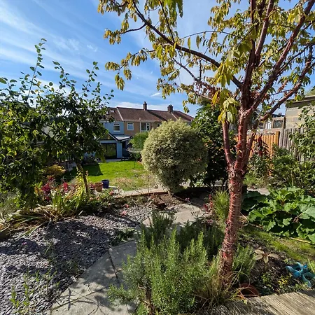 Cherry View House 3 Bed Garden Parking Sleeps 8 Ferienhaus