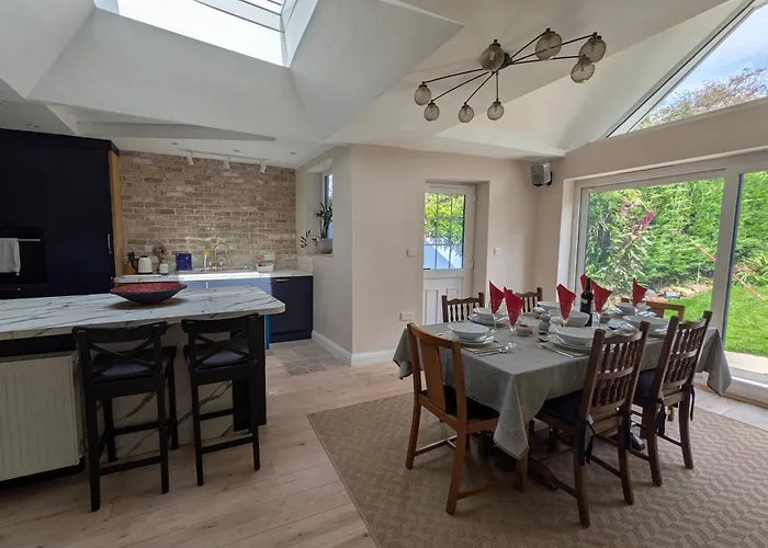 Cherry View House 3 Bed Garden Parking Sleeps 8 Сasa de vacaciones Bristol