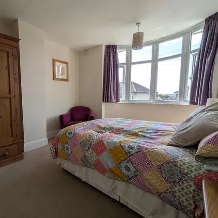 Cherry View House 3 Bed Garden Parking Sleeps 8 بريستول