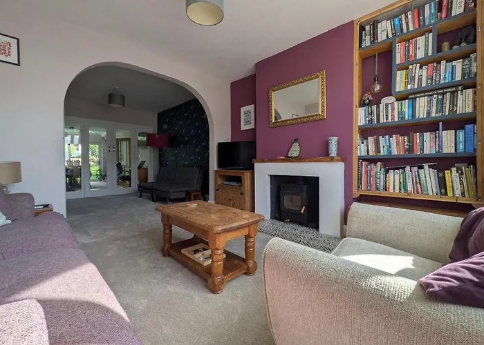 Casa de Férias Cherry View House 3 Bed Garden Parking Sleeps 8 *