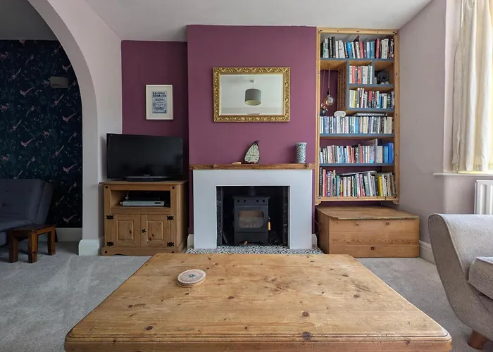 Casa de Férias Cherry View House 3 Bed Garden Parking Sleeps 8 *